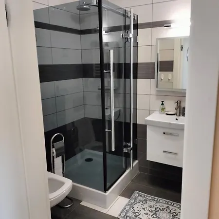 Horyzont 411 مينززدرويه