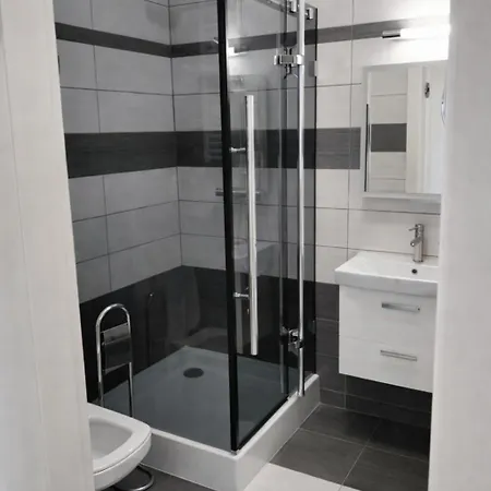 Horyzont 411 Apartman *